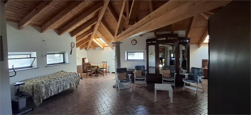 Photo 43